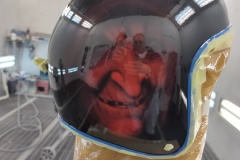 Hexe auf Helm
